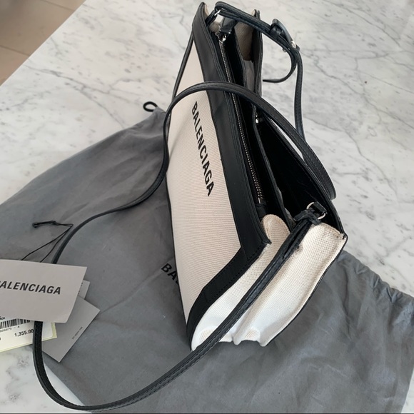 Balenciaga medium canvas pouch - Picture 10 of 11